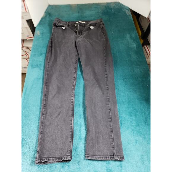 Levis Jeans Size 6 Womens Blue Ladies Pants Super Classic Mid Rise Straight - Picture 1 of 15